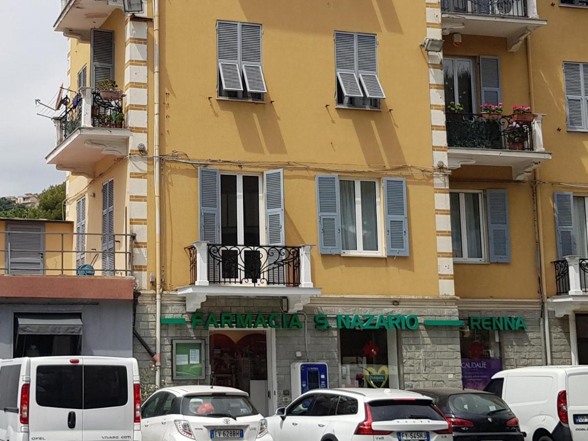 La Terrazza Apartment,A 50 Mt Dal Mare 瓦拉泽 外观 照片